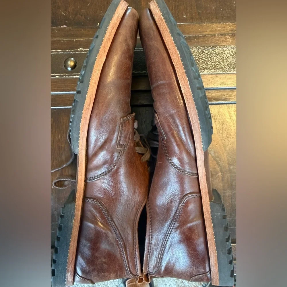 Timberland Boot Company Brown Leather Chukka Shoes Men’s 11 👞